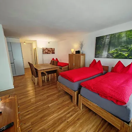 2 60m2 An Der Talstation Jakobshorn Neben Wander- Und Mountainbikeparadise *