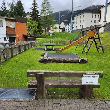 2 60m2 An Der Talstation Jakobshorn Neben Wander- Und Mountainbikeparadise 达沃斯