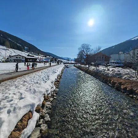 2 60m2 An Der Talstation Jakobshorn Neben Wander- Und Mountainbikeparadise 公寓